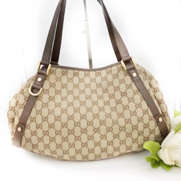 Gucci Handbags - Gucci GG Large Abbey Tote bag